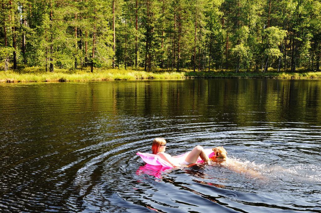 Otsopirtti: Maria And Otso Apartments Kolinkylä Quarto foto